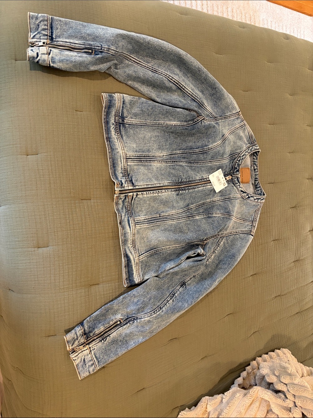 American Eagle Outfitters Light Wash Blue Jean Jacket